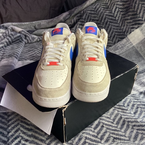 Nike Shoes 22 Air Force 1 07 Lv8 Coconut Milk Hyper Royal Size 11